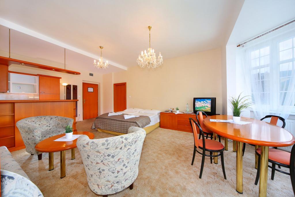 Palace Club Špindlerŭv Mlýn Camera foto