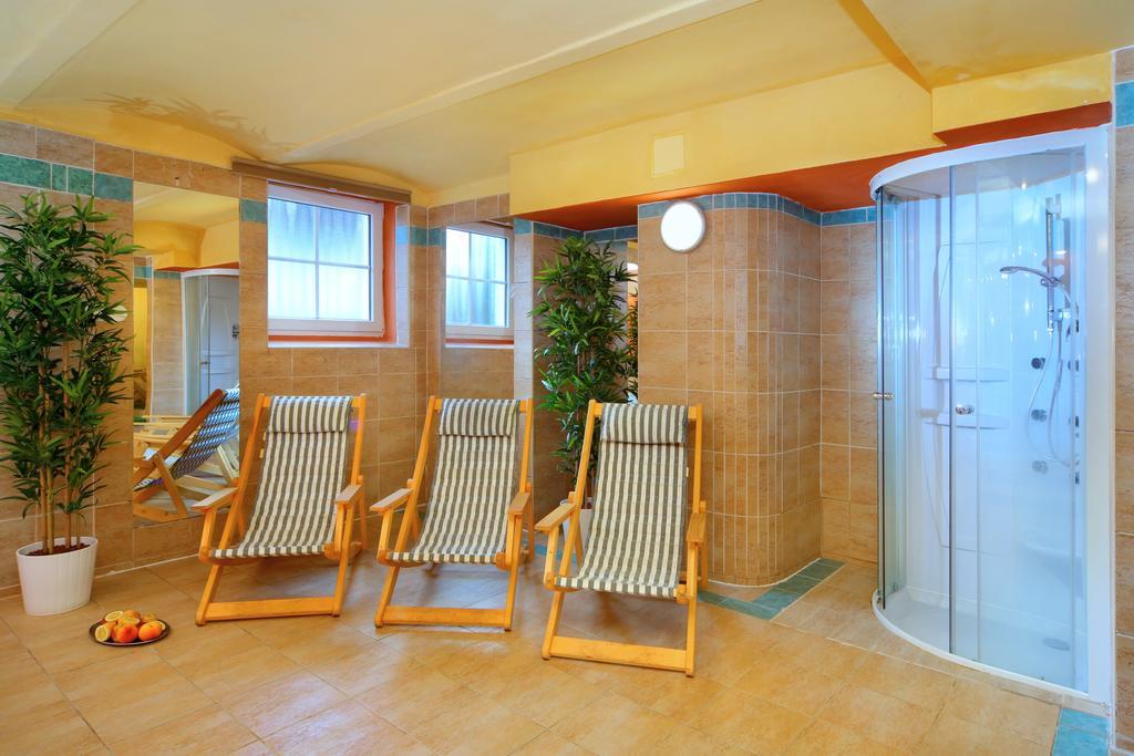 Palace Club Špindlerŭv Mlýn Esterno foto